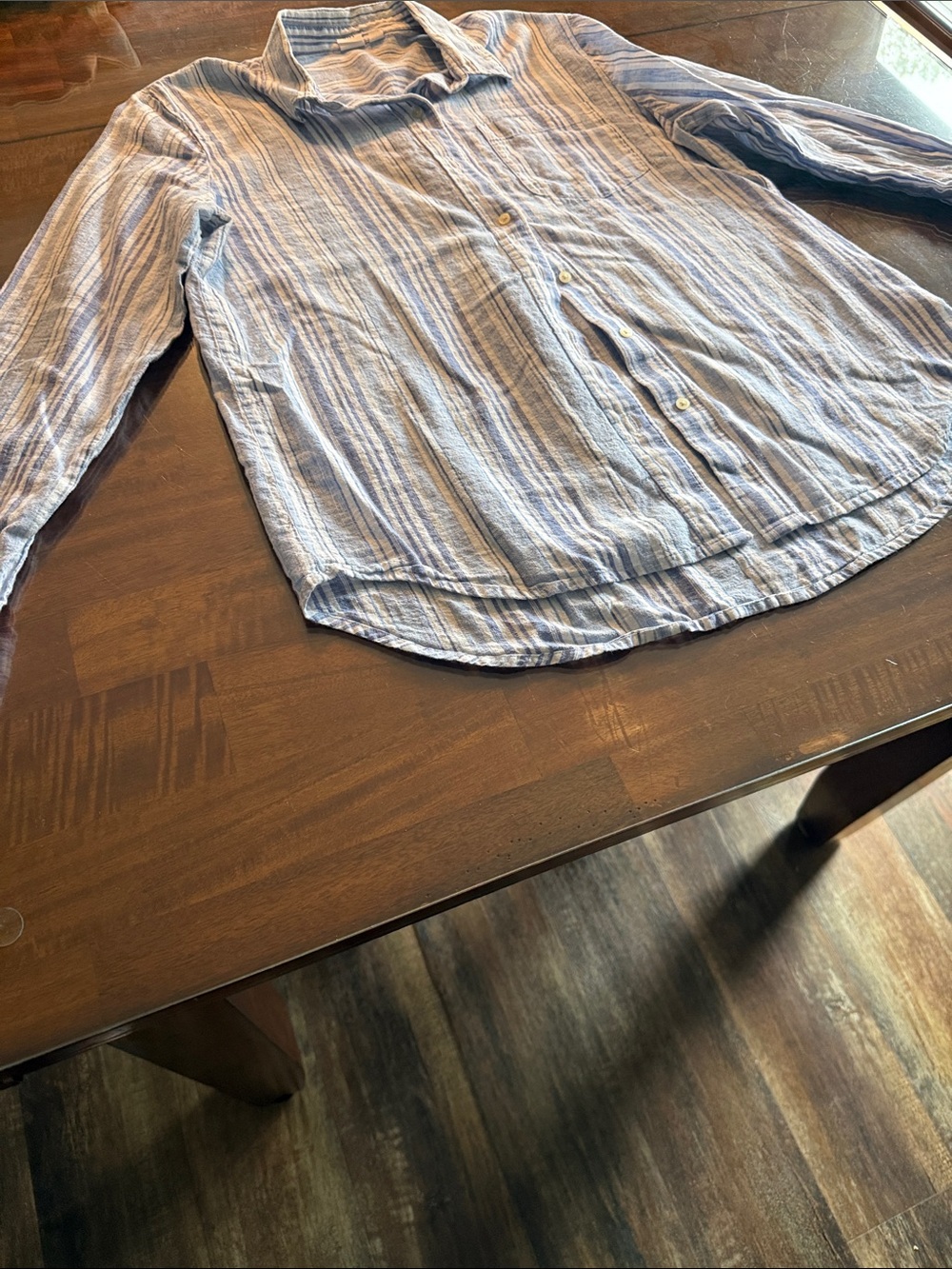 GAP Light Blue & White Striped Women’s Button-Down Shirt